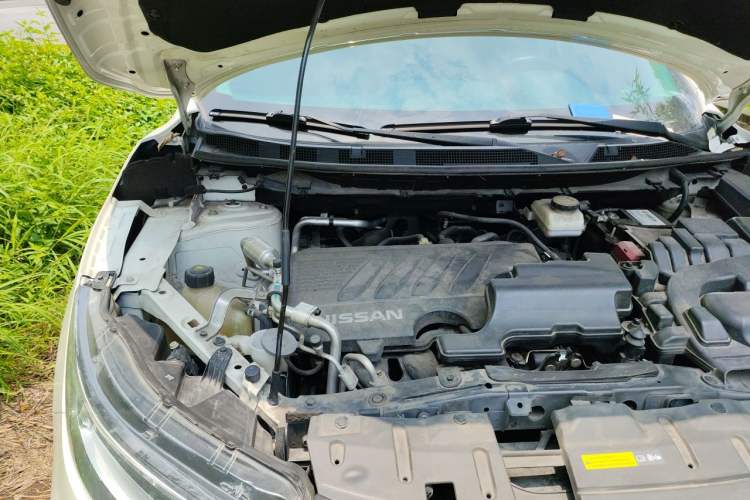 Used Nissan Qashqai 2019 2.0L CVT Luxury Edition Engine Bay Right