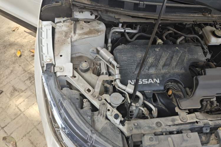 Used Nissan Qashqai 2019 2.0L CVT Luxury Edition Engine Bay Right