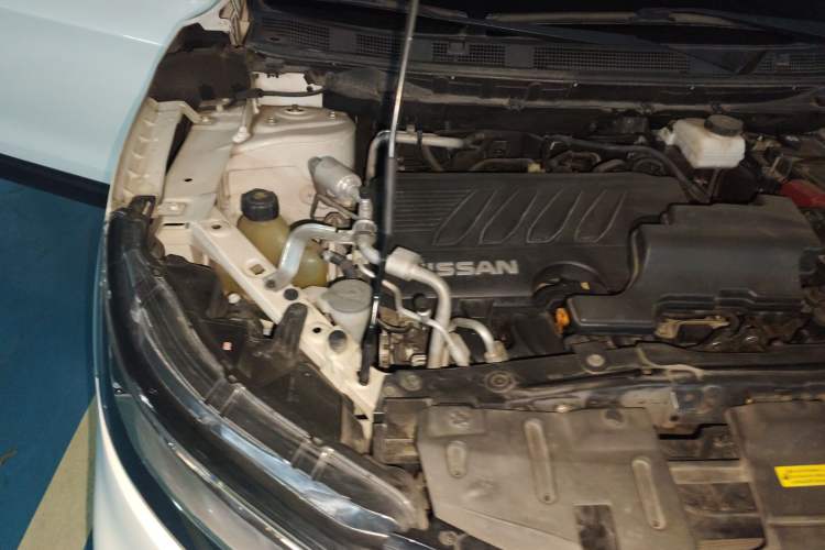 Used Nissan Qashqai 2019 2.0L CVT Flagship Edition Engine Bay Right