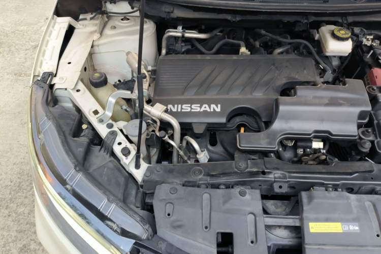 Used Nissan Qashqai 2019 2.0L CVT Luxury Edition Engine Bay Right
