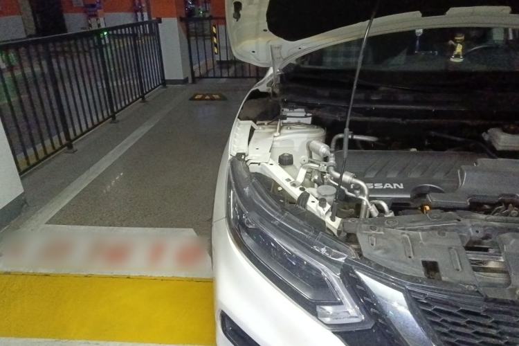 Used Nissan Qashqai 2019 2.0L CVT Luxury Edition Engine Bay Right