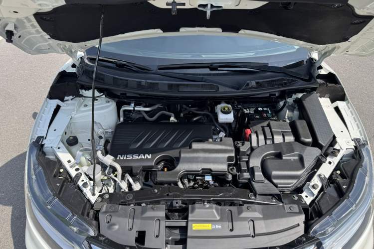 Used Nissan Qashqai 2019 2.0L CVT Luxury Edition Engine Bay
