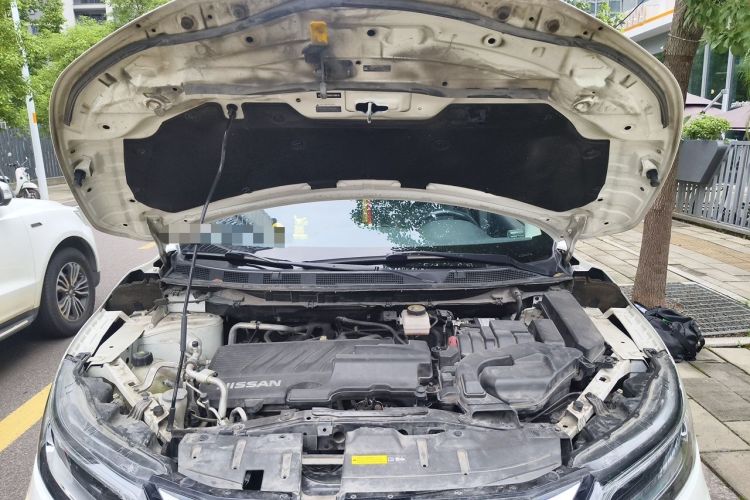 Used Nissan Qashqai 2019 2.0L CVT Luxury Edition Engine Bay