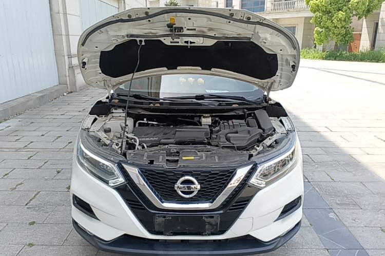 Used Nissan Qashqai 2019 2.0L CVT Luxury Edition Engine Bay