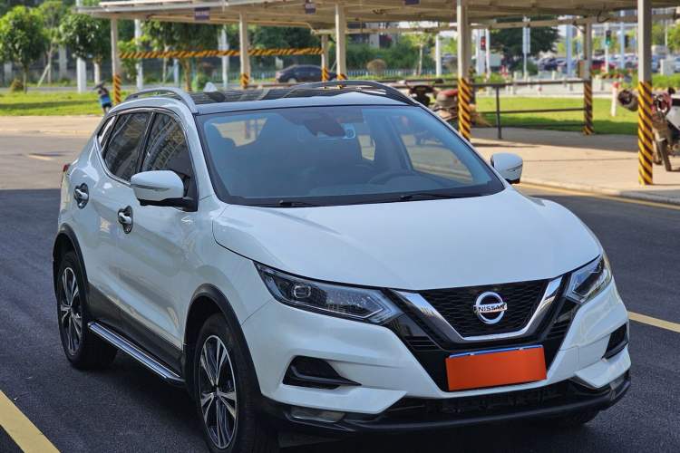 Used Nissan Qashqai 2019 2.0L CVT Luxury Edition Exterior 1