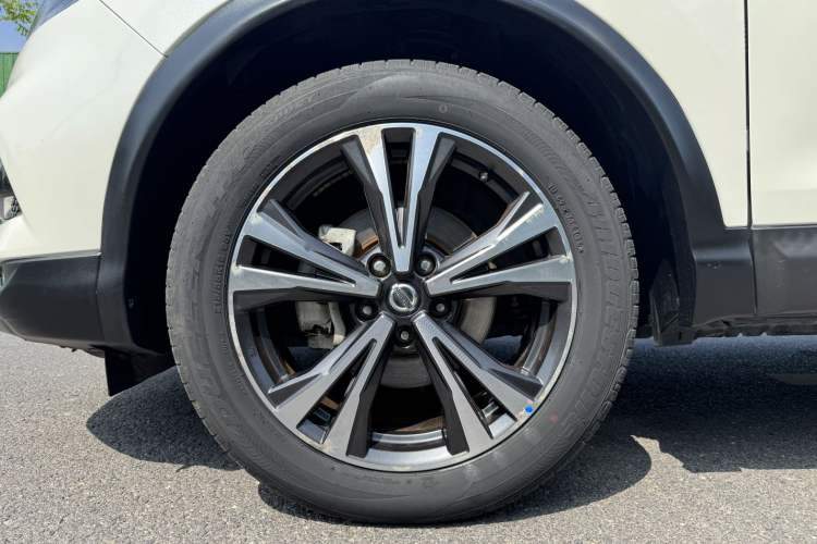 Used Nissan Qashqai 2019 2.0L CVT Luxury Edition Exterior 10