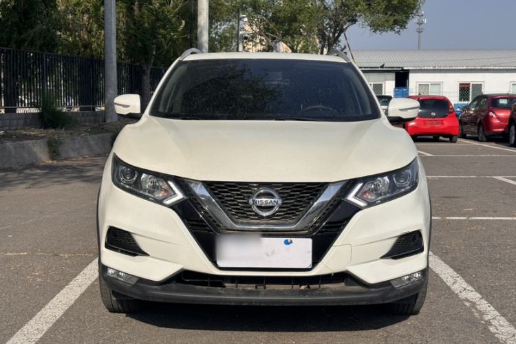 Used Nissan Qashqai 2019 2.0L CVT Smart Enjoyment Version Exterior 2