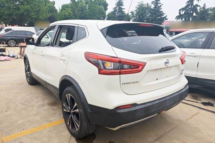 Used Nissan Qashqai 2019 2.0L CVT Luxury Edition Exterior 2