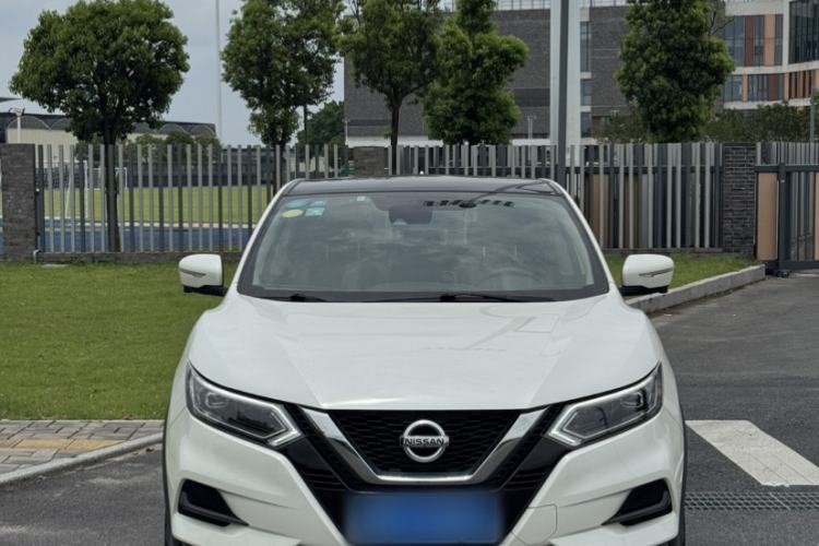 Used Nissan Qashqai 2019 2.0L CVT Luxury Edition Exterior 2