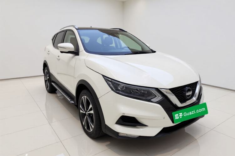Used Nissan Qashqai 2019 2.0L CVT Luxury Edition Exterior 2