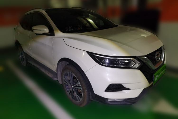 Used Nissan Qashqai 2019 2.0L CVT Luxury Edition Exterior 2
