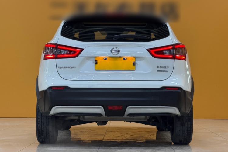 Used Nissan Qashqai 2019 2.0L CVT Luxury Edition Exterior 2