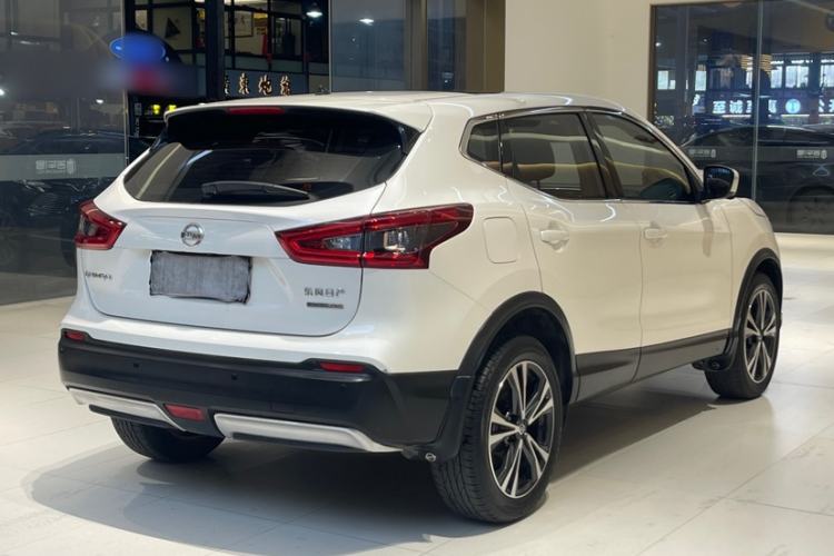 Used Nissan Qashqai 2019 2.0L CVT Luxury Edition Exterior 2