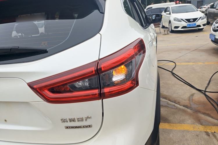 Used Nissan Qashqai 2019 2.0L CVT Luxury Edition Exterior 3