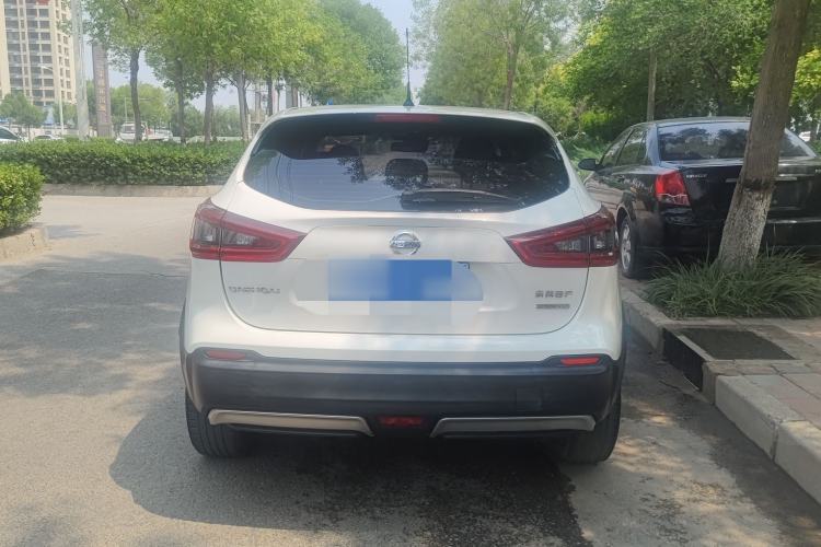 Used Nissan Qashqai 2019 2.0L CVT Luxury Edition Exterior 3