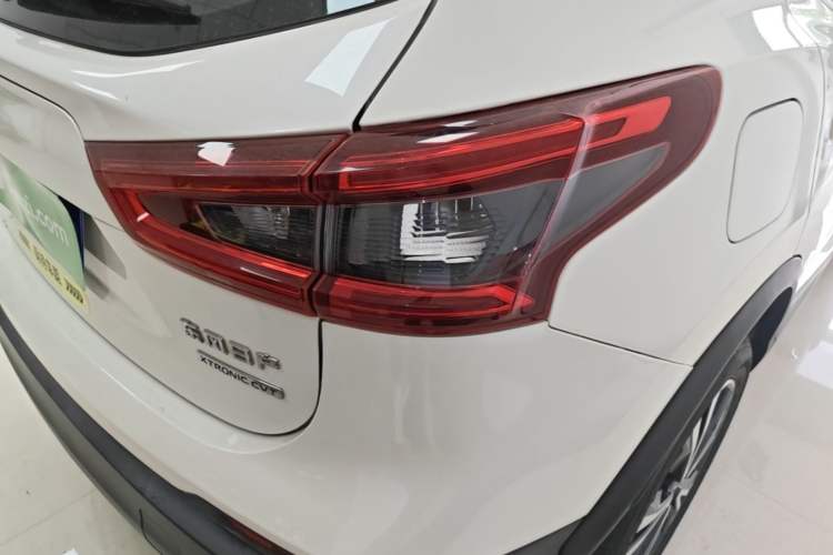 Used Nissan Qashqai 2019 2.0L CVT Luxury Edition Exterior 3