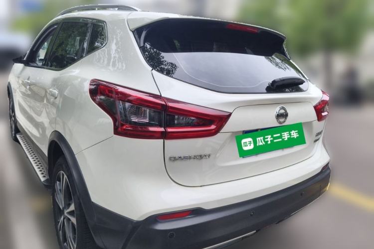 Used Nissan Qashqai 2019 2.0L CVT Luxury Edition Exterior 3