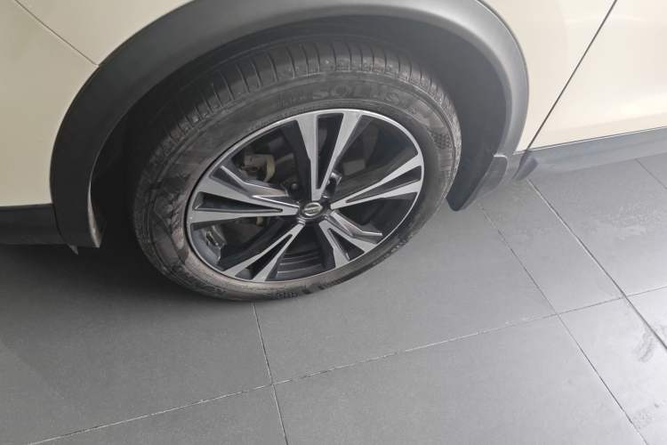 Used Nissan Qashqai 2019 2.0L CVT Luxury Edition Exterior 4