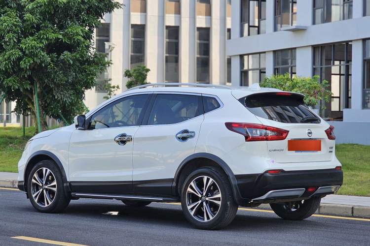 Used Nissan Qashqai 2019 2.0L CVT Luxury Edition Exterior 4