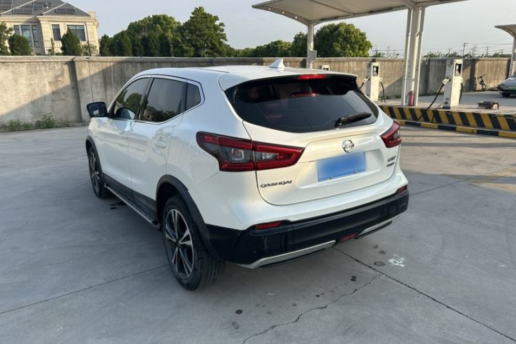 Used Nissan Qashqai 2019 2.0L CVT Luxury Edition Exterior 4