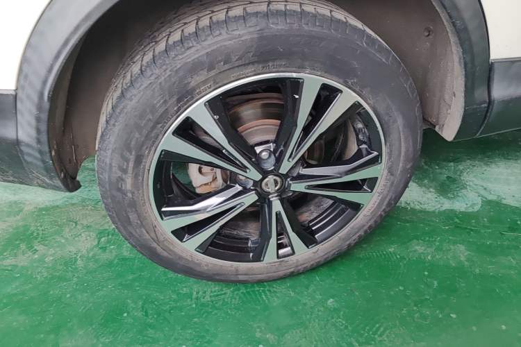 Used Nissan Qashqai 2019 2.0L CVT Luxury Edition Exterior 5