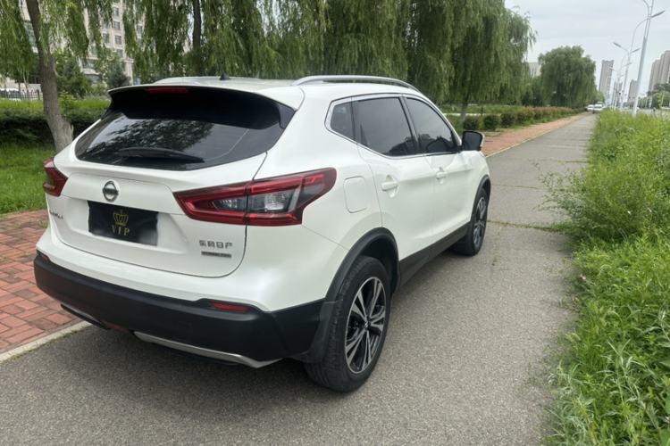 Used Nissan Qashqai 2019 2.0L CVT Luxury Edition Exterior 5