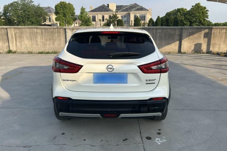 Used Nissan Qashqai 2019 2.0L CVT Luxury Edition Exterior 5