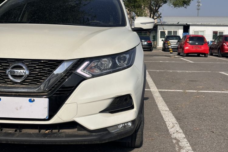 Used Nissan Qashqai 2019 2.0L CVT Smart Enjoyment Version Exterior 6
