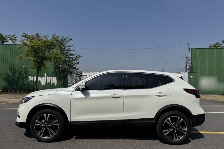 Used Nissan Qashqai 2019 2.0L CVT Luxury Edition Exterior 6