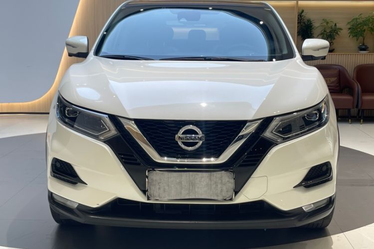 Used Nissan Qashqai 2019 2.0L CVT Luxury Edition Exterior 6