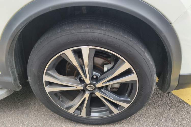 Used Nissan Qashqai 2019 2.0L CVT Luxury Edition Exterior 7