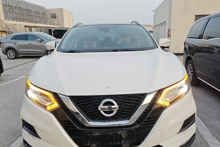 Used Nissan Qashqai 2019 2.0L CVT Luxury Edition Front