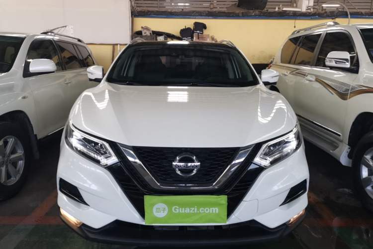 Used Nissan Qashqai 2019 2.0L CVT Luxury Edition Front