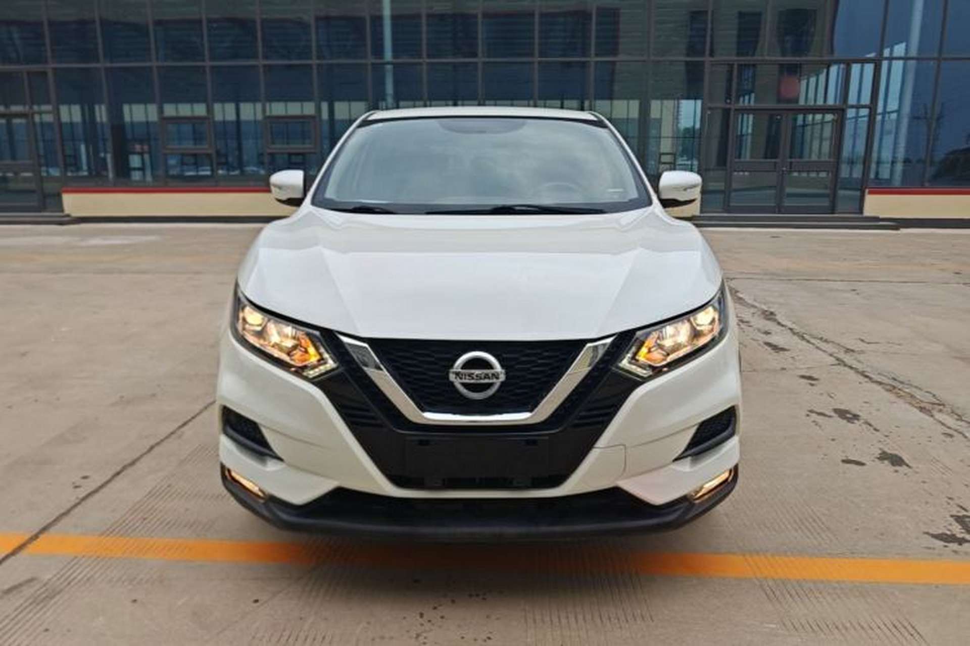 Used Nissan Qashqai 2019 2.0L CVT Smart Enjoyment Version Front