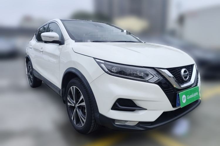Used Nissan Qashqai 2019 2.0L CVT Luxury Edition Front Right 45 Deg