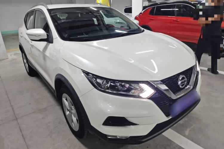 Used Nissan Qashqai 2019 2.0L CVT Smart Enjoyment Version Front Right 45 Deg