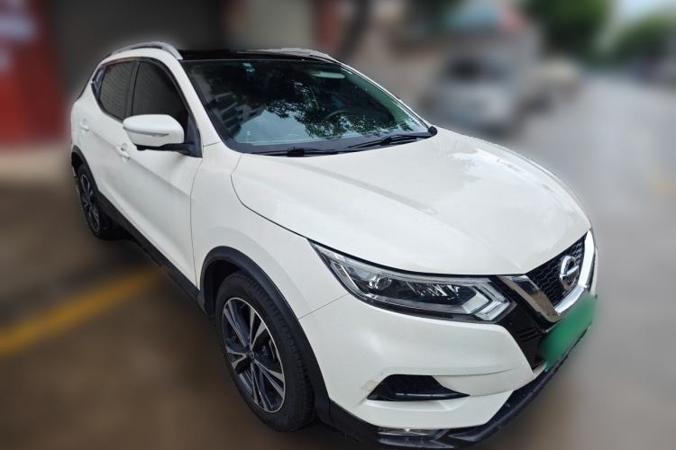 Used Nissan Qashqai 2019 2.0L CVT Luxury Edition Front Right 45 Deg