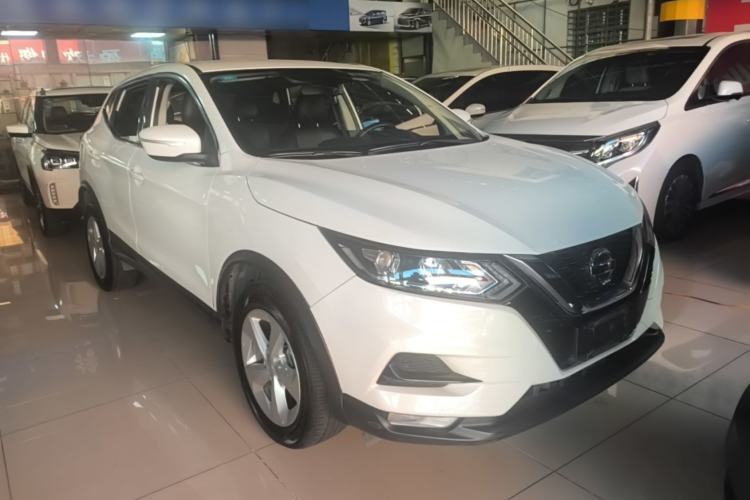 Used Nissan Qashqai 2019 2.0L CVT Smart Enjoyment Version Front Right 45 Deg