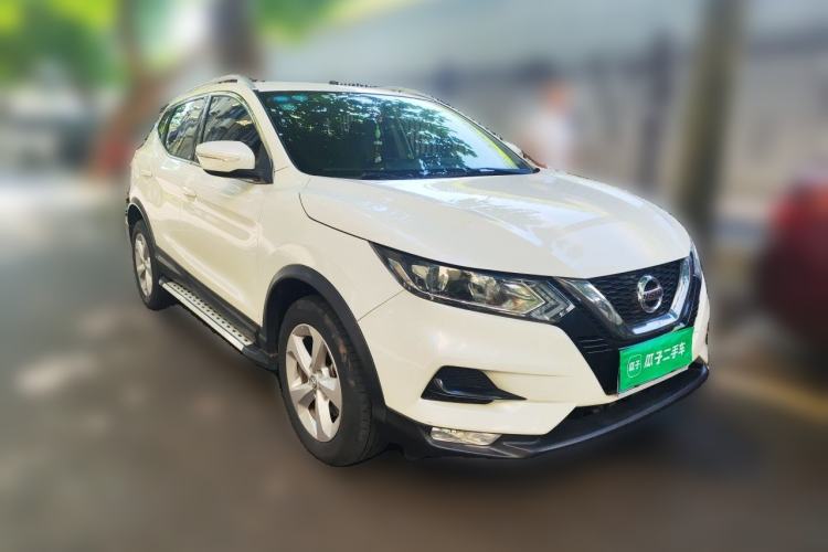 Used Nissan Qashqai 2019 2.0L CVT Smart Enjoyment Version Front Right 45 Deg