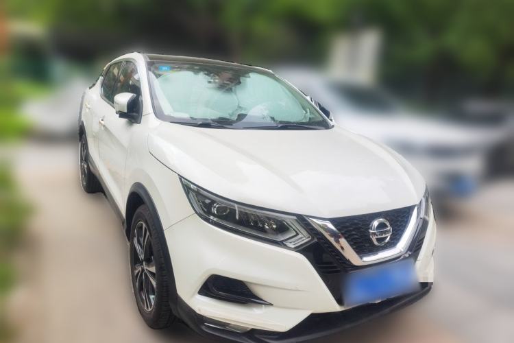 Used Nissan Qashqai 2019 2.0L CVT Luxury Edition Front Right 45 Deg