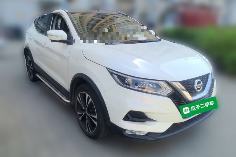 Used Nissan Qashqai 2019 2.0L CVT Luxury Edition Front Right 45 Deg