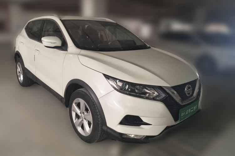 Used Nissan Qashqai 2019 2.0L CVT Smart Enjoyment Version Front Right 45 Deg