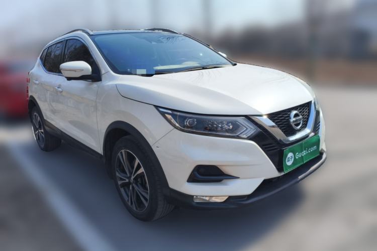 Used Nissan Qashqai 2019 2.0L CVT Luxury Edition Front Right 45 Deg