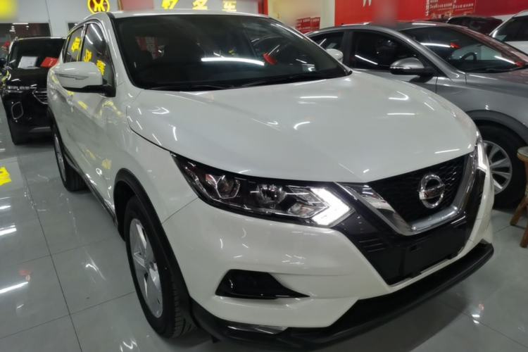 Used Nissan Qashqai 2019 2.0L CVT Smart Enjoyment Version Front Right 45 Deg