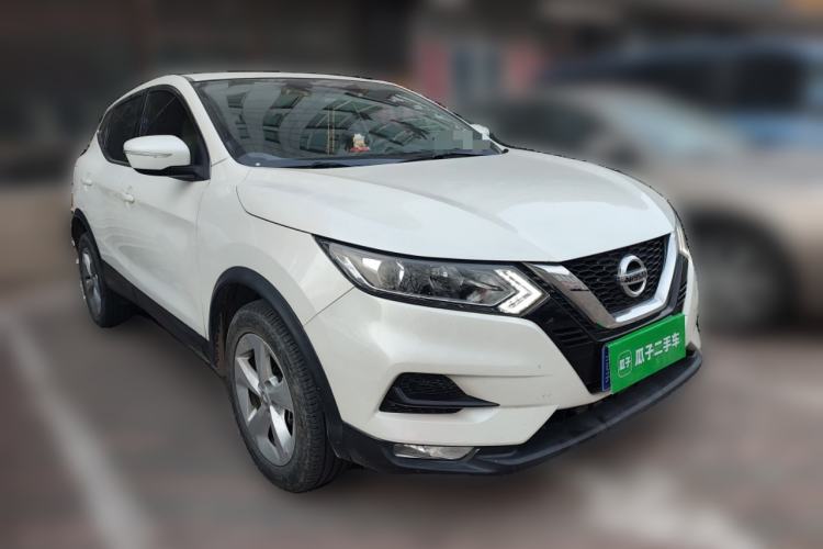 Used Nissan Qashqai 2019 2.0L CVT Smart Enjoyment Version Front Right 45 Deg