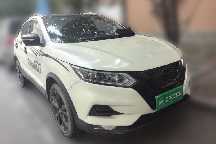 Used Nissan Qashqai 2019 2.0L CVT Luxury Edition Front Right 45 Deg
