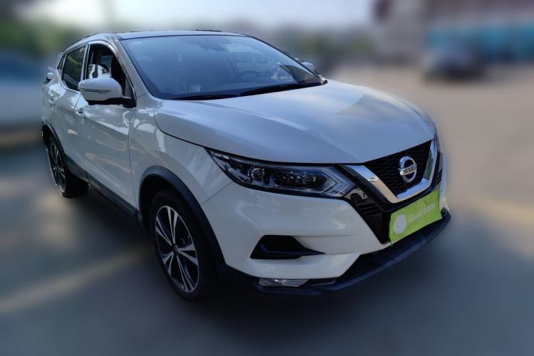 Used Nissan Qashqai 2019 2.0L CVT Luxury Edition Front Right 45 Deg