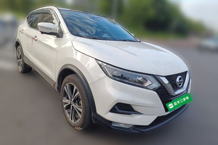 Used Nissan Qashqai 2019 2.0L CVT Luxury Edition Front Right 45 Deg