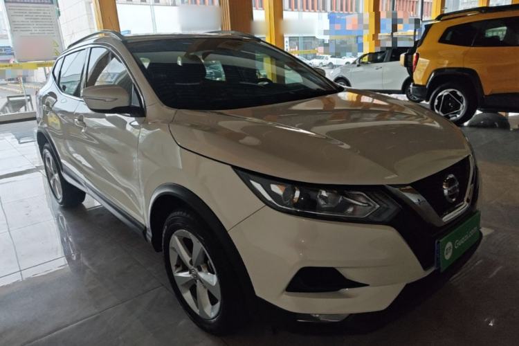 Used Nissan Qashqai 2019 2.0L CVT Smart Enjoyment Version Front Right 45 Deg