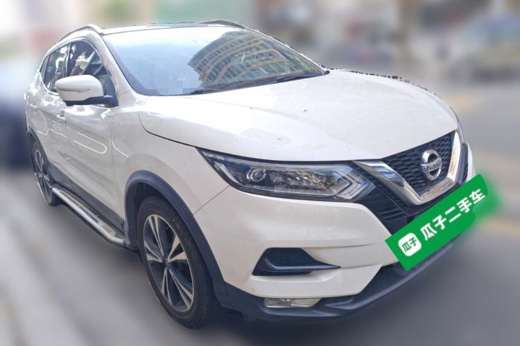 Used Nissan Qashqai 2019 2.0L CVT Luxury Edition Front Right 45 Deg